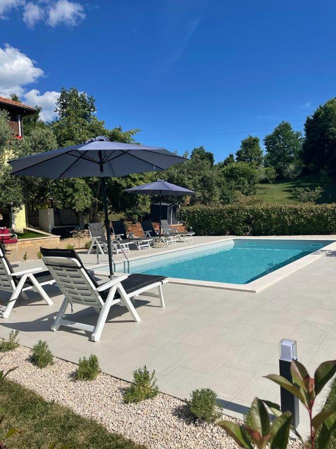 Apartments Sterna Groznjan Luaran gambar