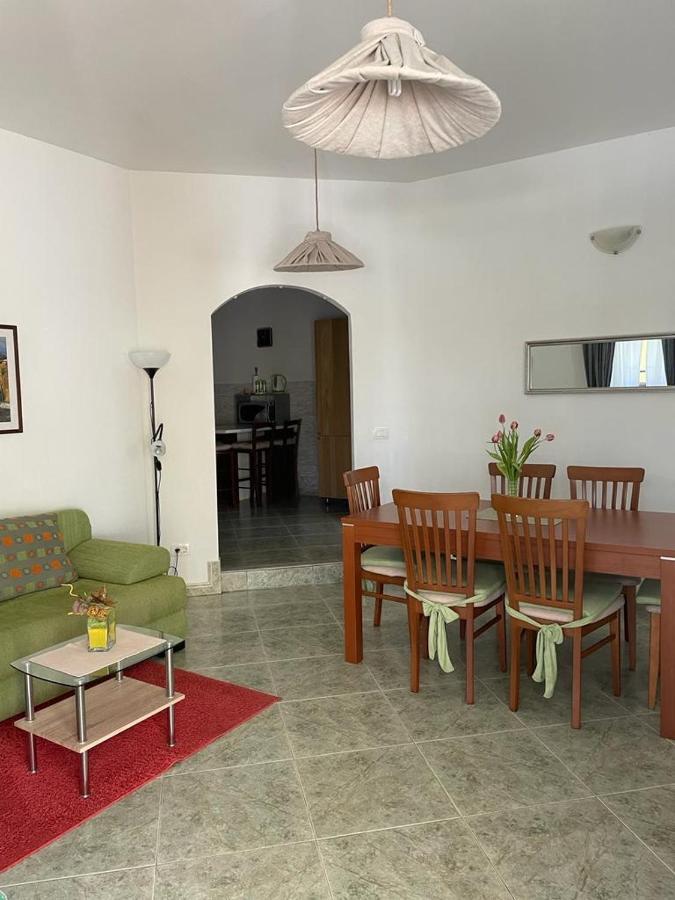 Apartments Sterna Groznjan Luaran gambar