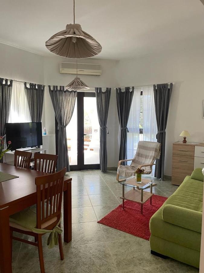 Apartments Sterna Groznjan Luaran gambar